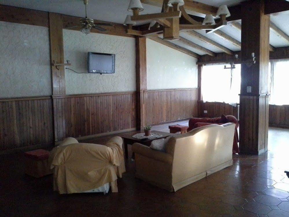 Hostel De La Plaza Amalia Сан Карлос де Барилоче Екстериор снимка