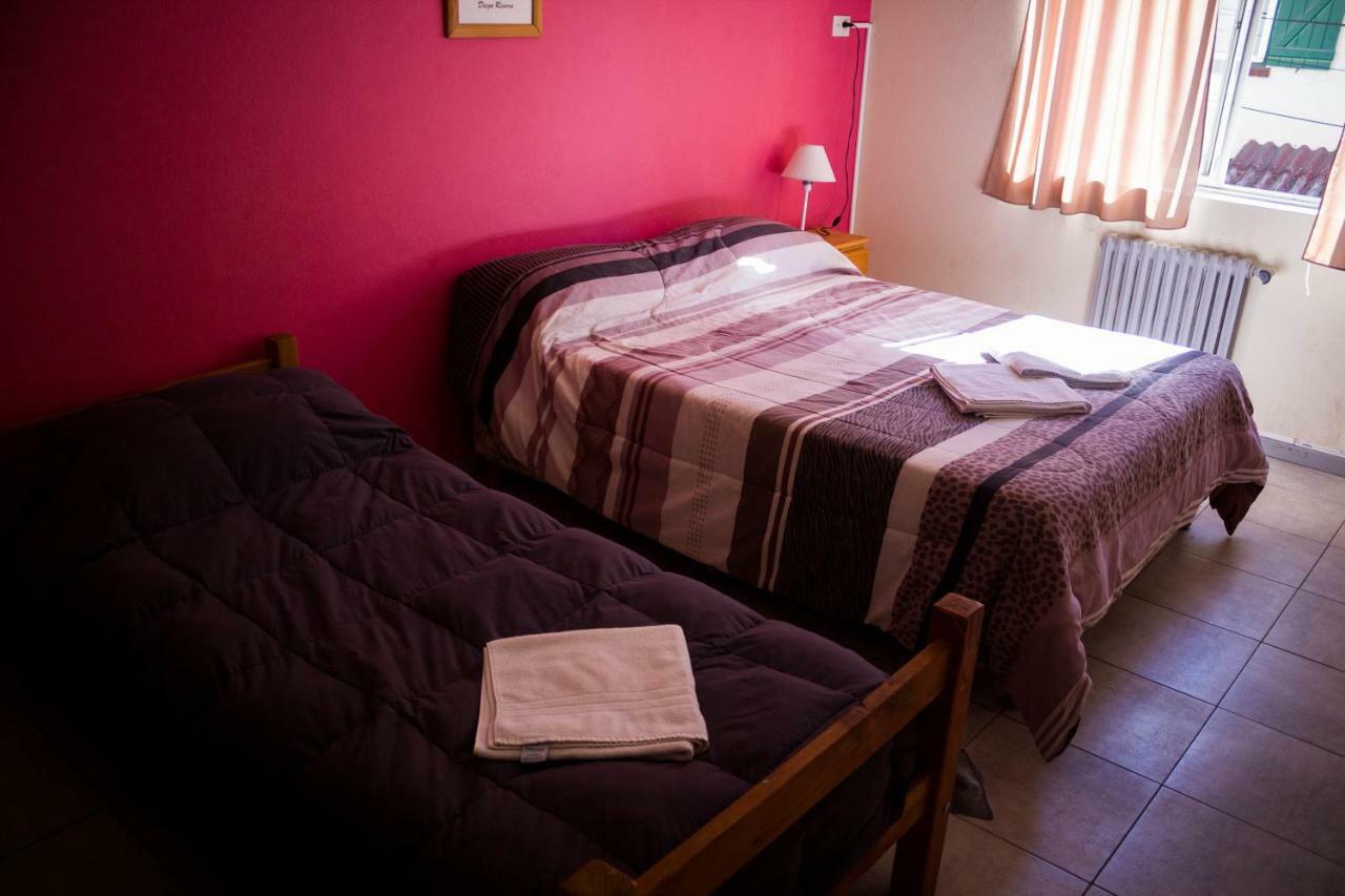 Hostel De La Plaza Amalia Сан Карлос де Барилоче Екстериор снимка