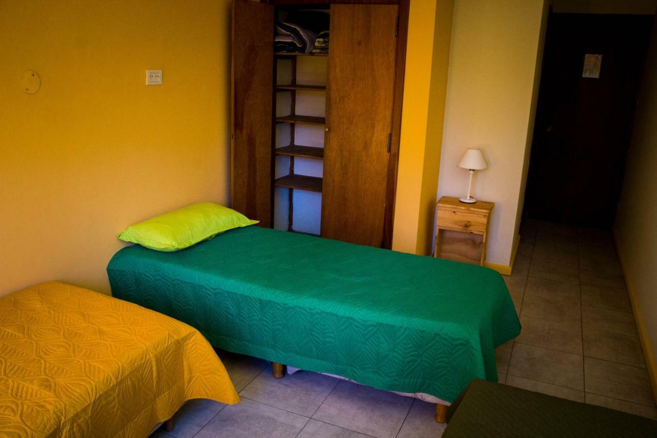 Hostel De La Plaza Amalia Сан Карлос де Барилоче Екстериор снимка