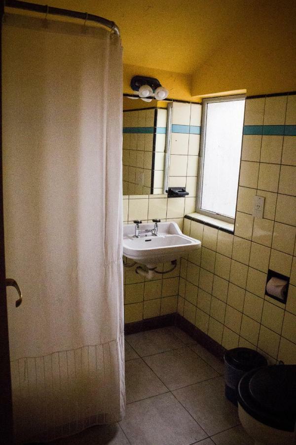 Hostel De La Plaza Amalia Сан Карлос де Барилоче Екстериор снимка