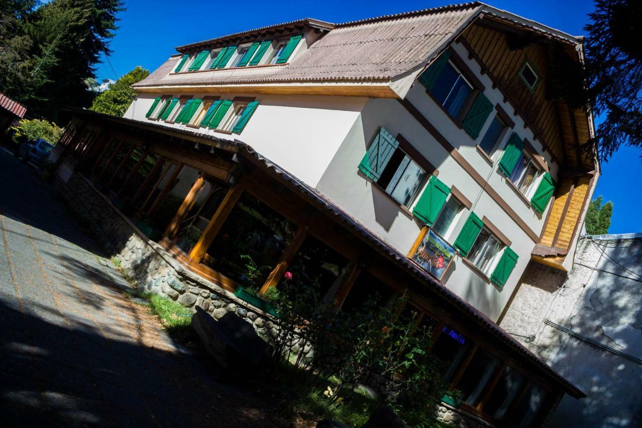 Hostel De La Plaza Amalia Сан Карлос де Барилоче Екстериор снимка