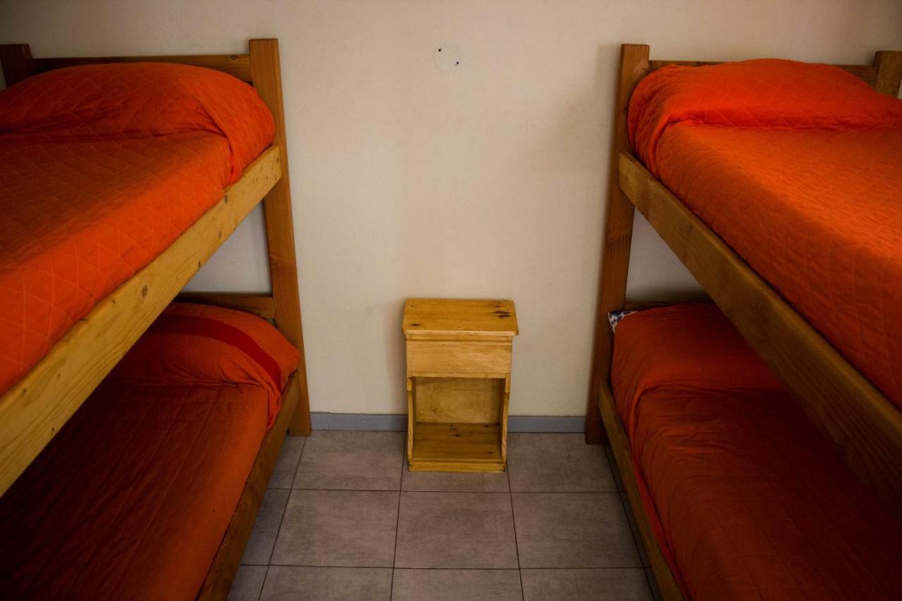 Hostel De La Plaza Amalia Сан Карлос де Барилоче Екстериор снимка
