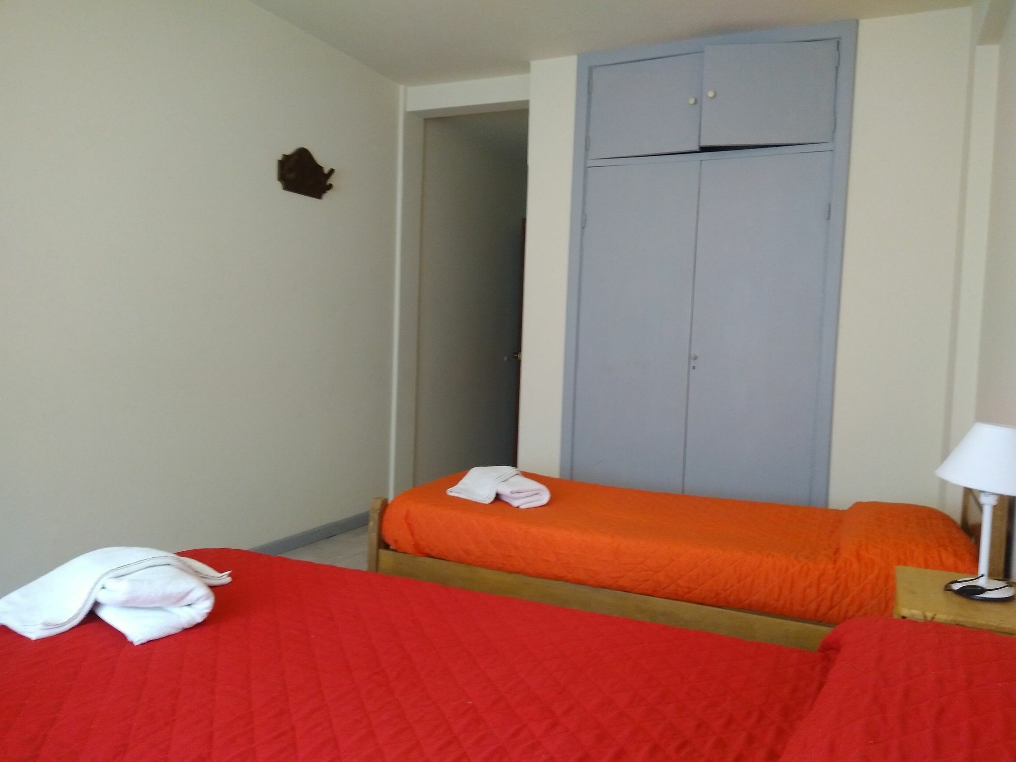 Hostel De La Plaza Amalia Сан Карлос де Барилоче Екстериор снимка